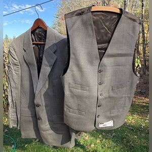 Men’s Suit Jacket with Vest